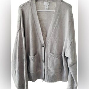 H&M oversized v neck button up cardigan with pockets
